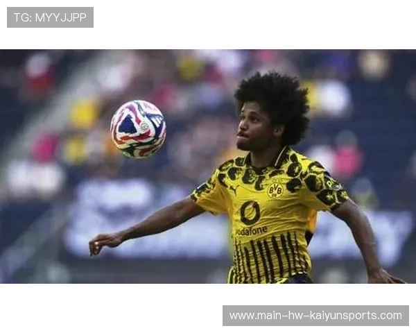 尤文后场调度如智能辅助，多特反击似赛车超车，尤文后卫队员有哪些